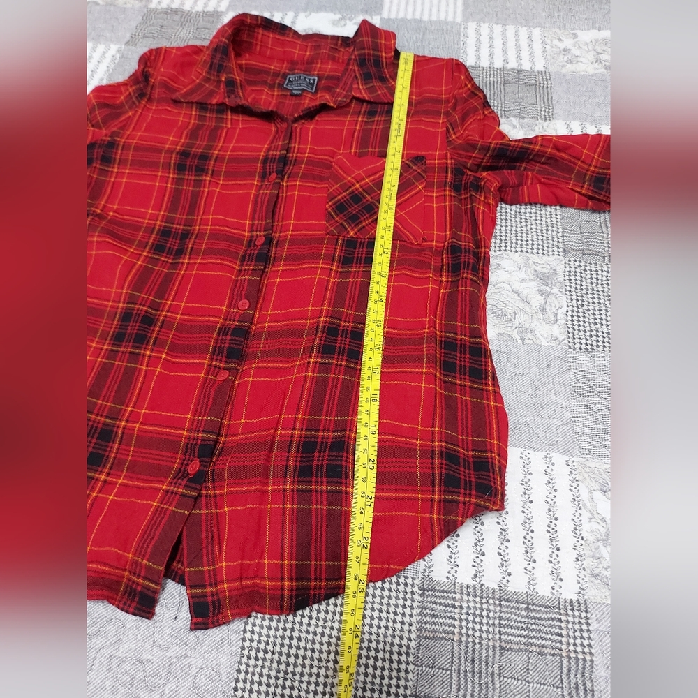 Guess jeans and shirt - Picture 5 of 15